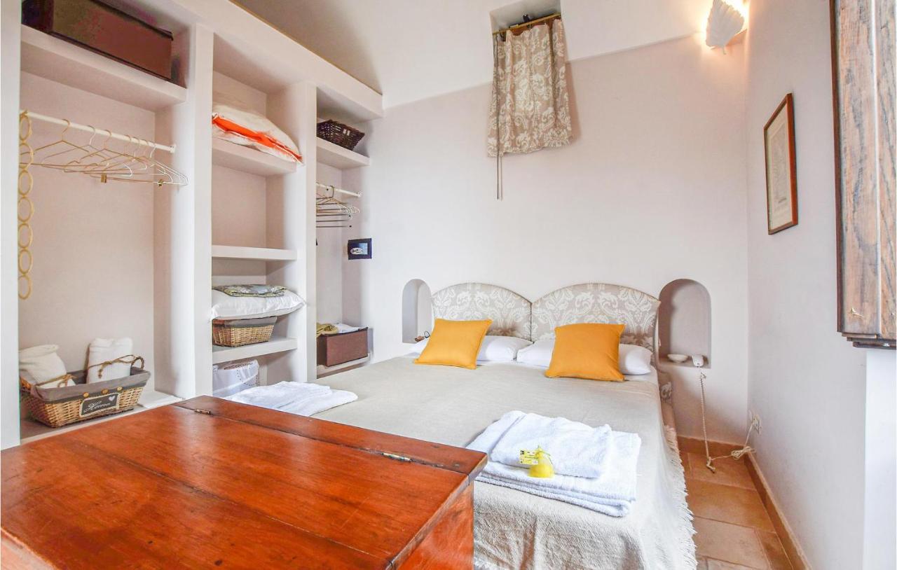 Cozy Apartment In Massa Lubrense Eksteriør bilde